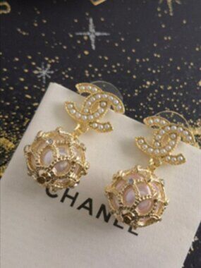 Chanel Mesh Earrings